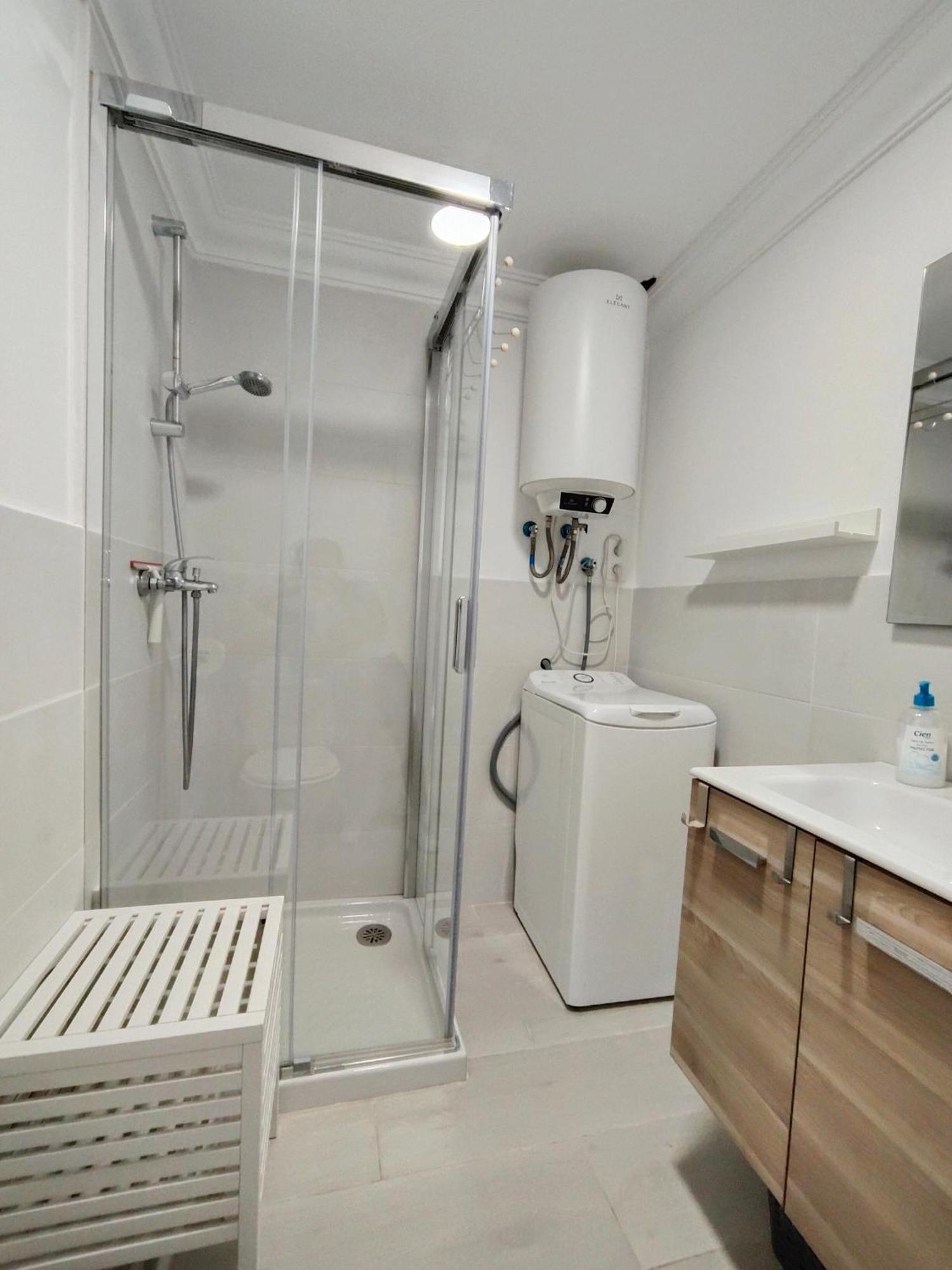 Louise 1 Minuto A Pie Del Mar Apartman Tías Kültér fotó