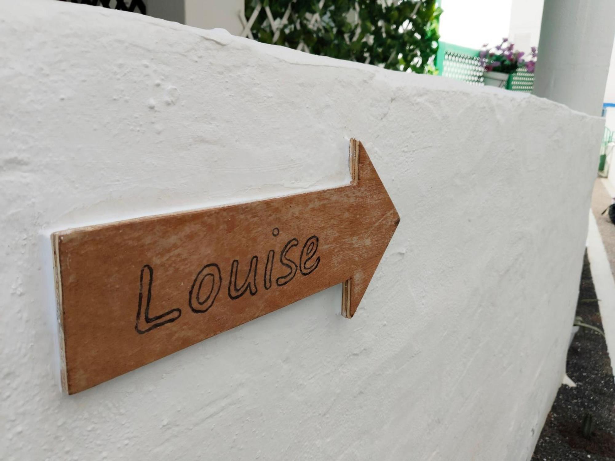 Louise 1 Minuto A Pie Del Mar Apartman Tías Kültér fotó