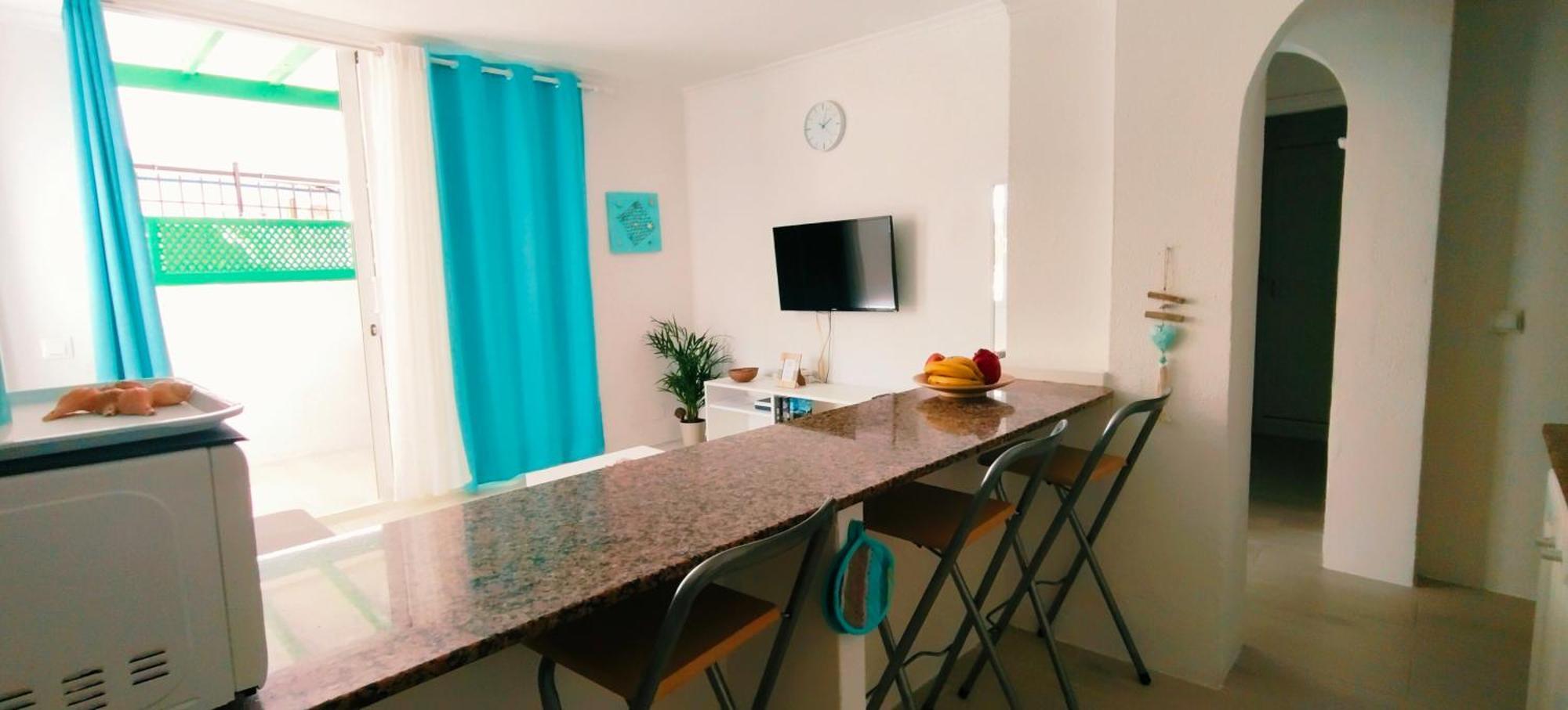 Louise 1 Minuto A Pie Del Mar Apartman Tías Kültér fotó