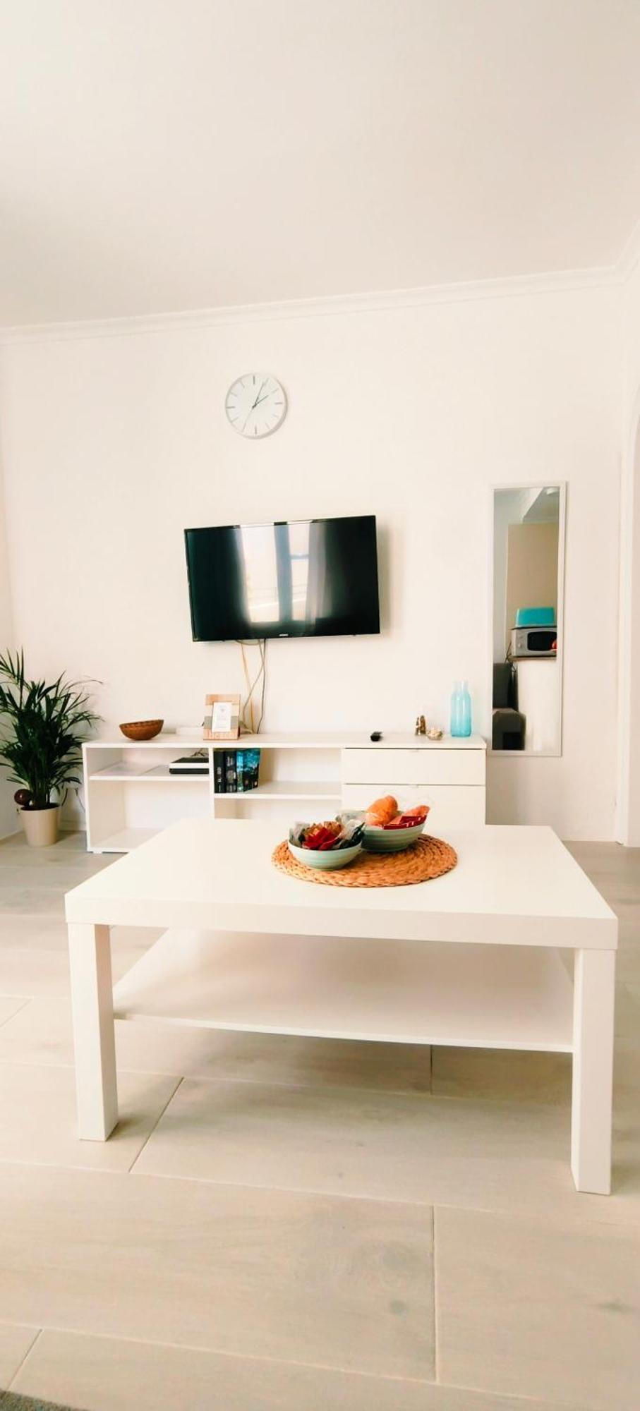 Louise 1 Minuto A Pie Del Mar Apartman Tías Kültér fotó